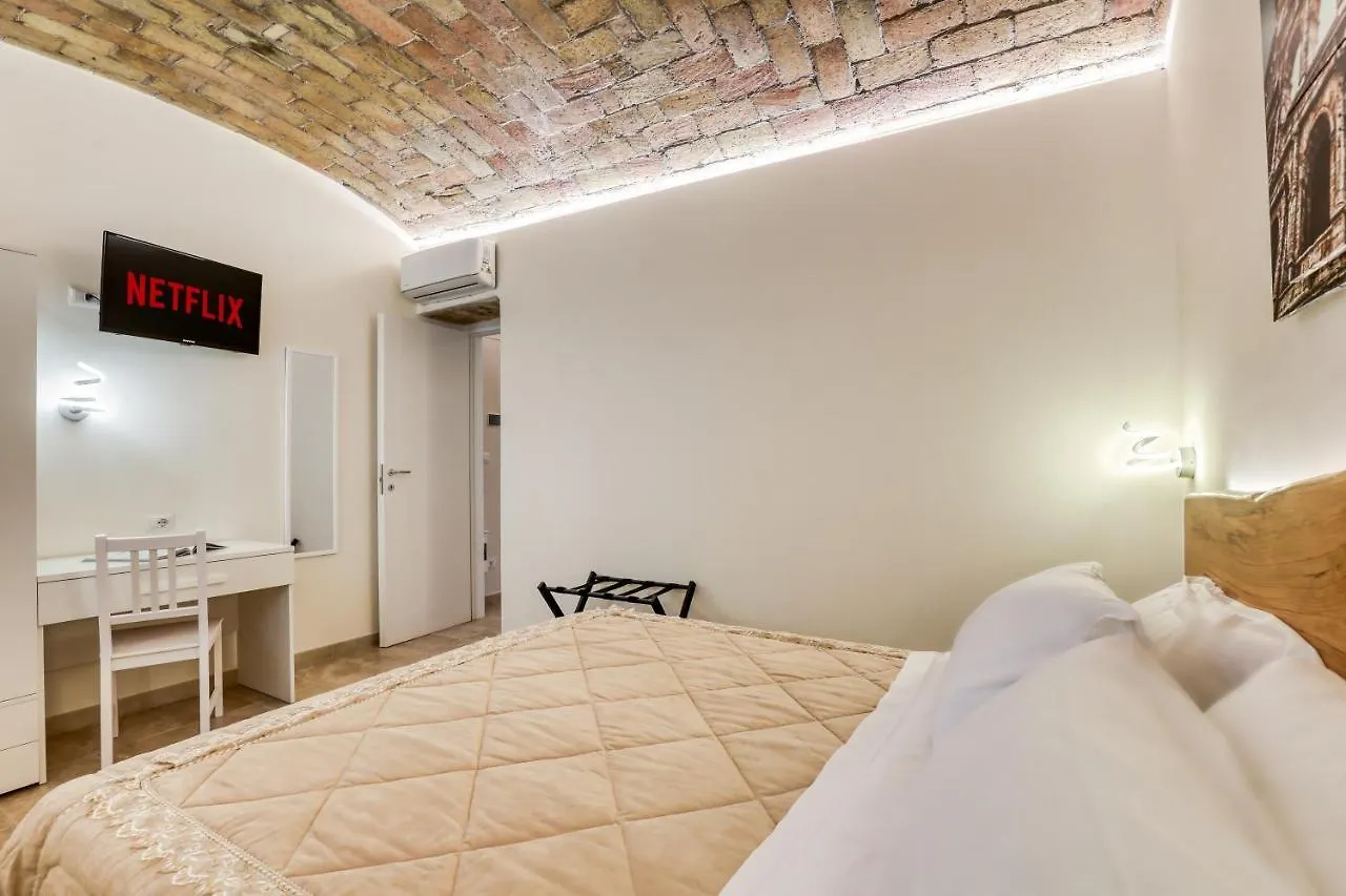 Romarina Apartment